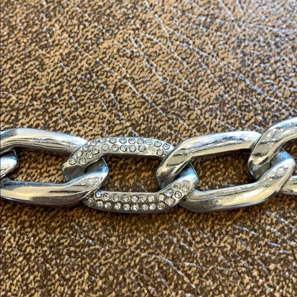 Costume jewelry link necklace